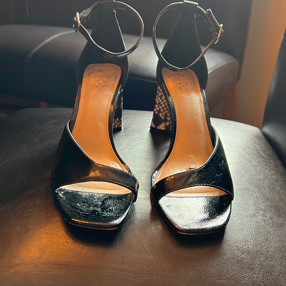 Vince Camuto Madilin Peep Toe